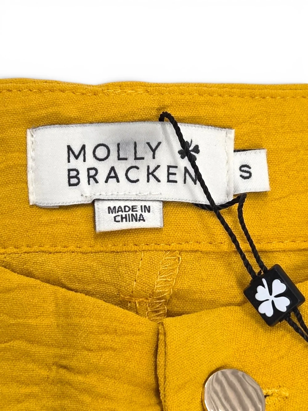 NWT Molly Bracken Scalloped Hem Shorts in Yellow Mango – Size S